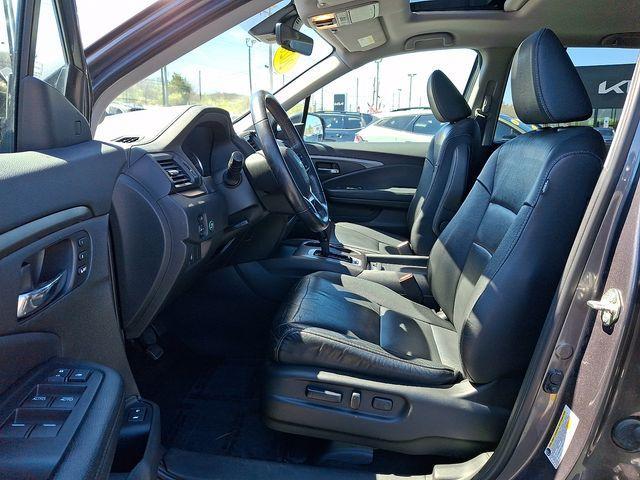 used 2020 Honda Pilot car, priced at $26,015