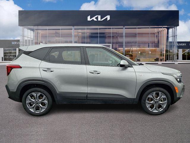 used 2024 Kia Seltos car, priced at $22,995