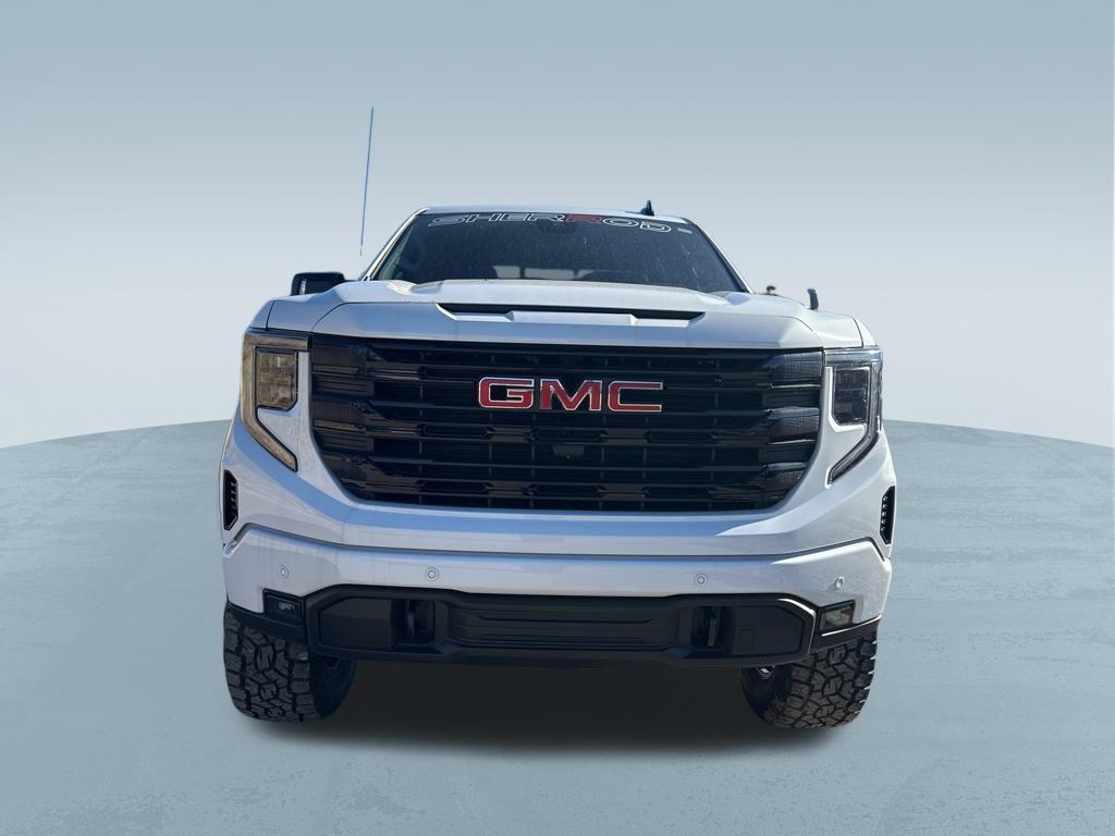 new 2025 GMC Sierra 1500 car, priced at $58,180