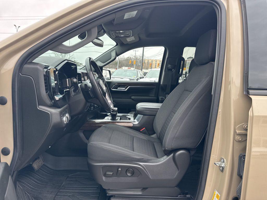 used 2023 GMC Sierra 1500 car, priced at $42,495