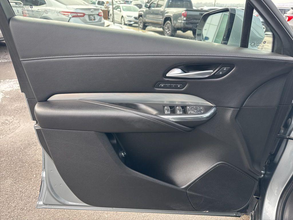 used 2023 Cadillac XT4 car, priced at $20,880