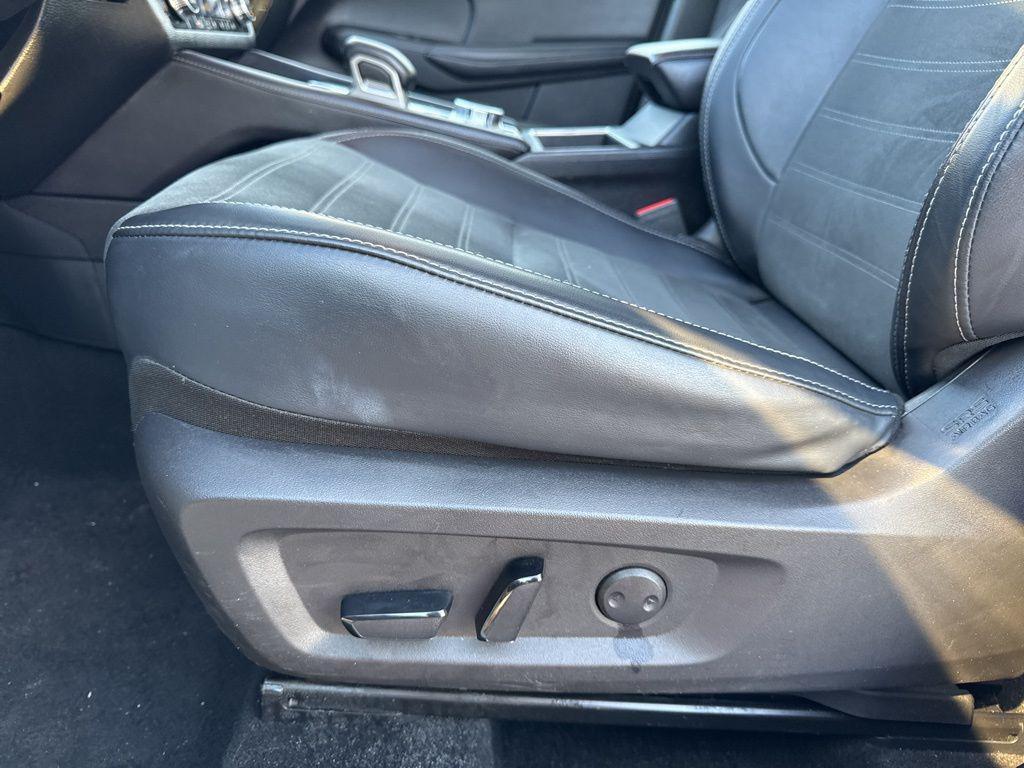 used 2024 Mitsubishi Outlander car, priced at $21,106