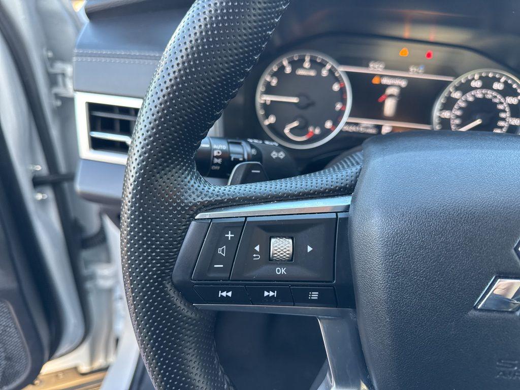 used 2024 Mitsubishi Outlander car, priced at $21,106