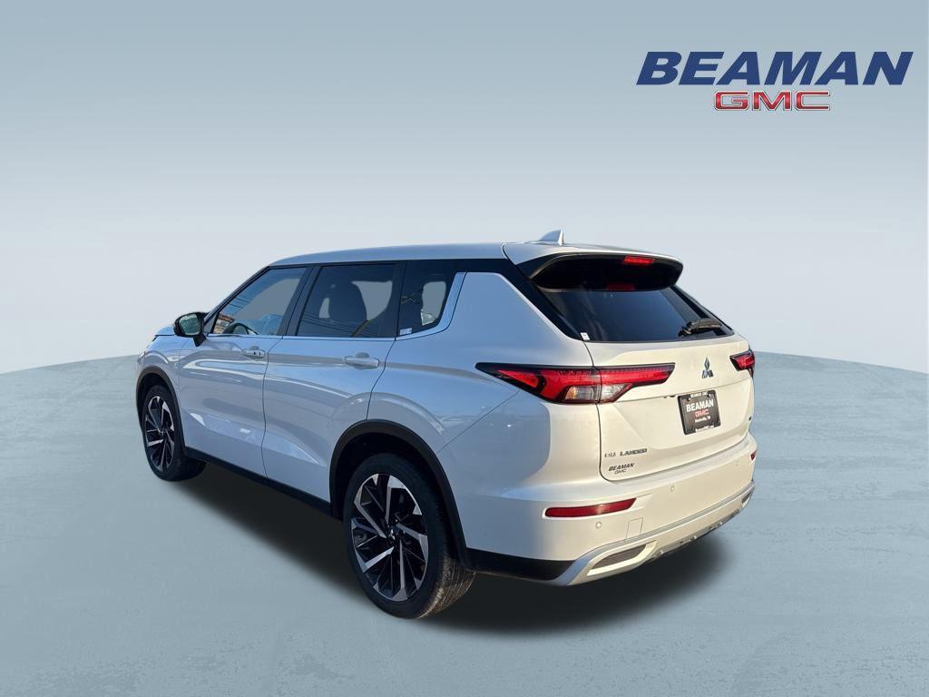 used 2024 Mitsubishi Outlander car, priced at $21,106