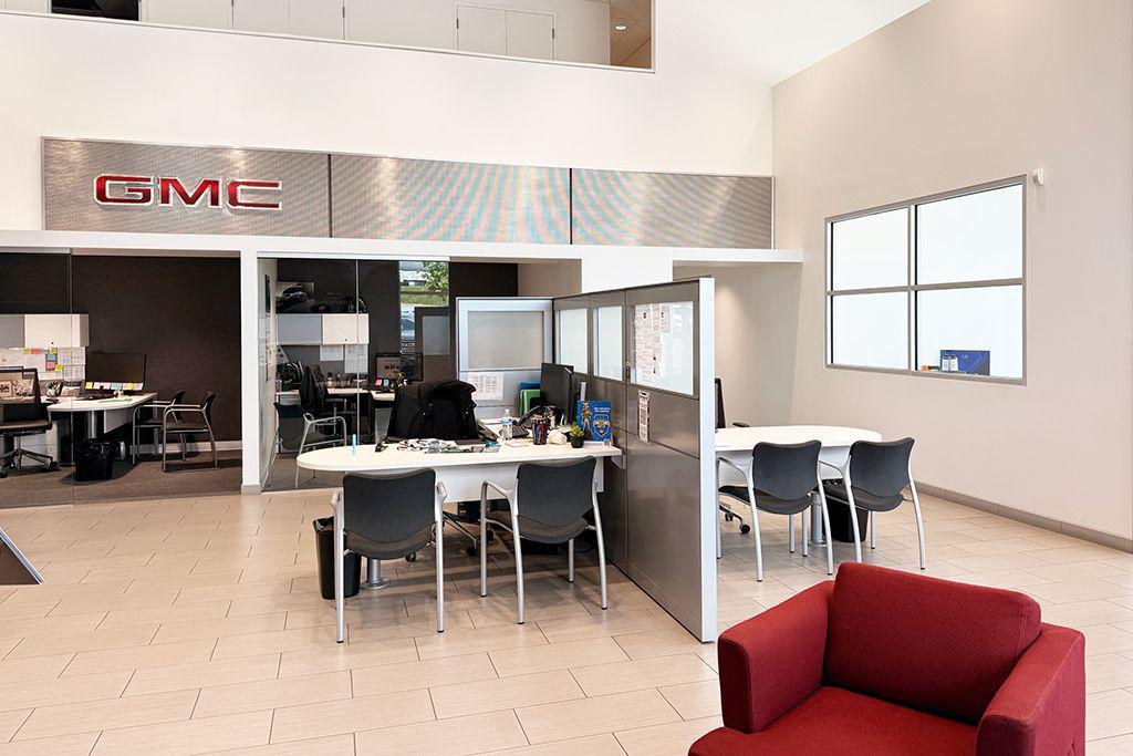 used 2023 Chevrolet TrailBlazer car, priced at $19,674