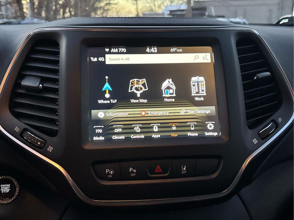 used 2023 Jeep Cherokee car, priced at $24,637