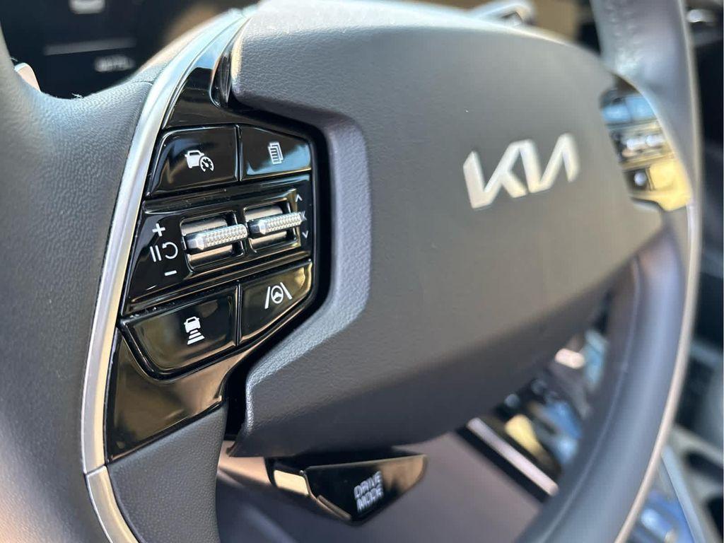 used 2024 Kia Niro car, priced at $22,937