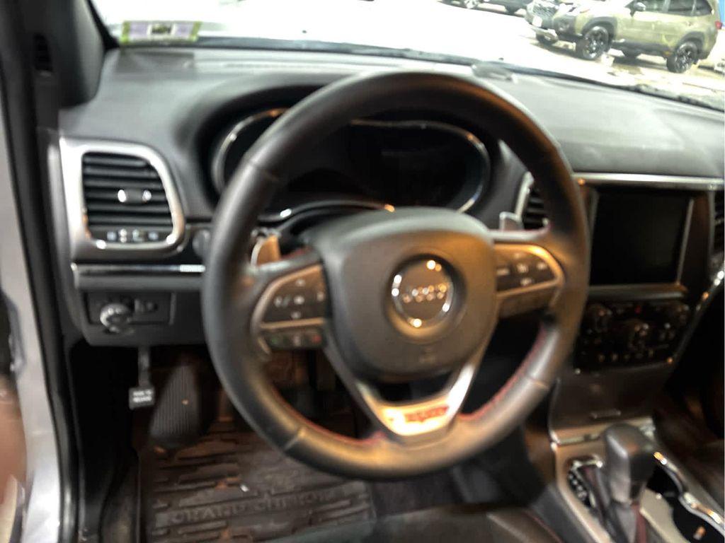 used 2017 Jeep Grand Cherokee car, priced at $14,937