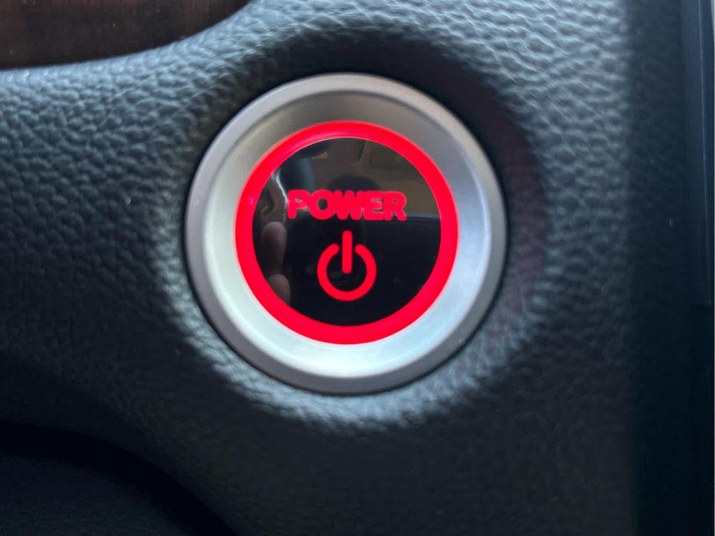 used 2022 Honda CR-V Hybrid car, priced at $27,686