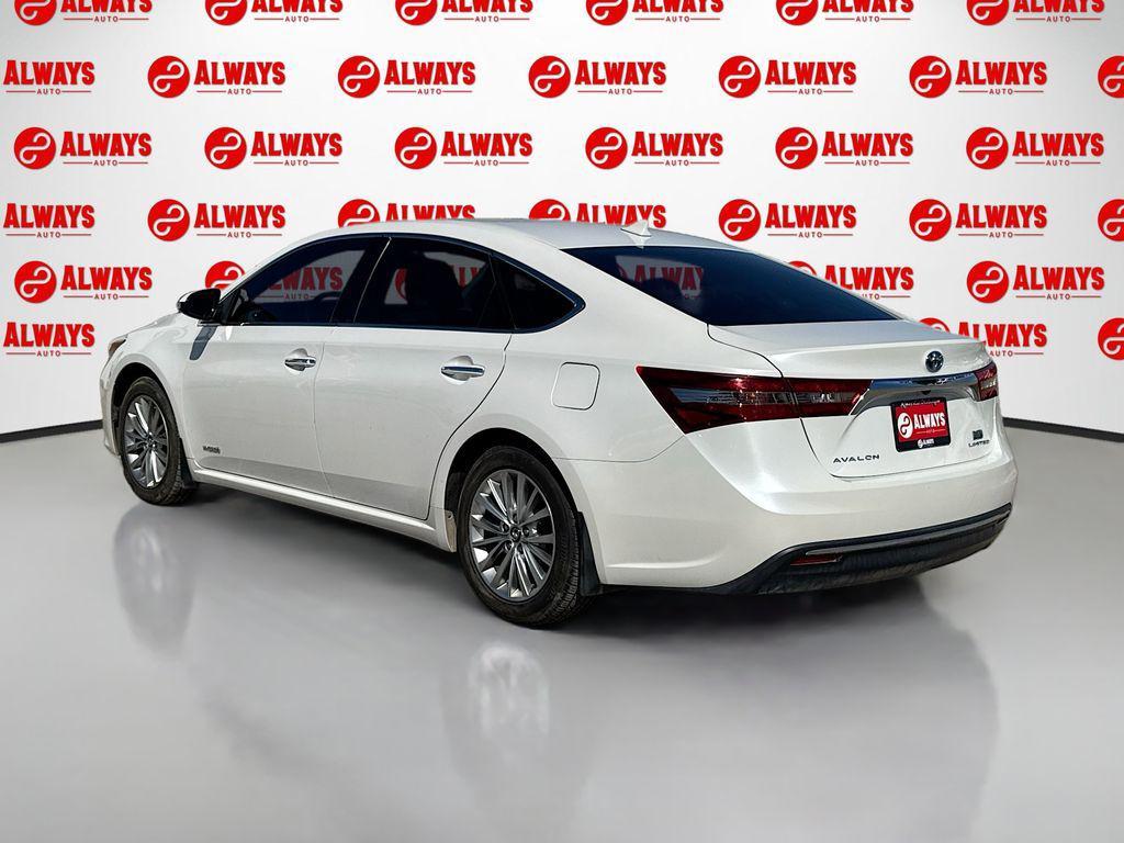 used 2018 Toyota Avalon Hybrid car, priced at $21,400