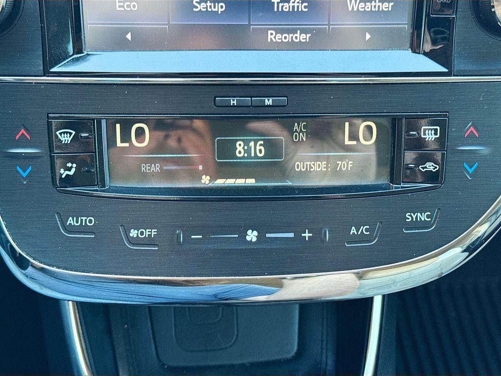 used 2018 Toyota Avalon Hybrid car, priced at $21,400