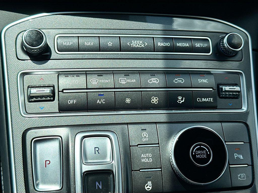 used 2022 Hyundai Santa Fe car, priced at $21,700