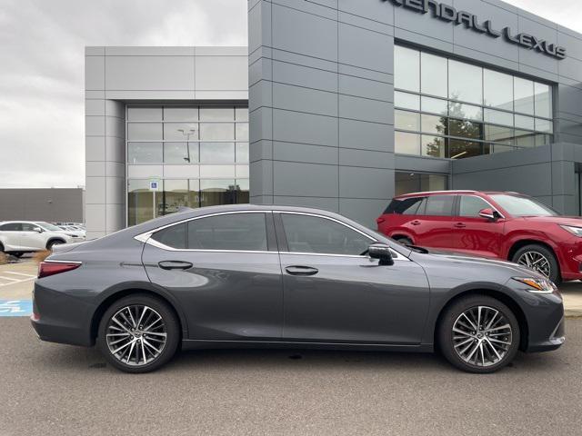 used 2025 Lexus ES 350 car, priced at $43,547