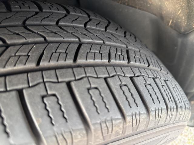 used 2015 Toyota Highlander car, priced at $17,657