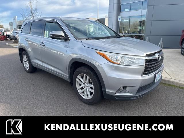 used 2015 Toyota Highlander car, priced at $17,657