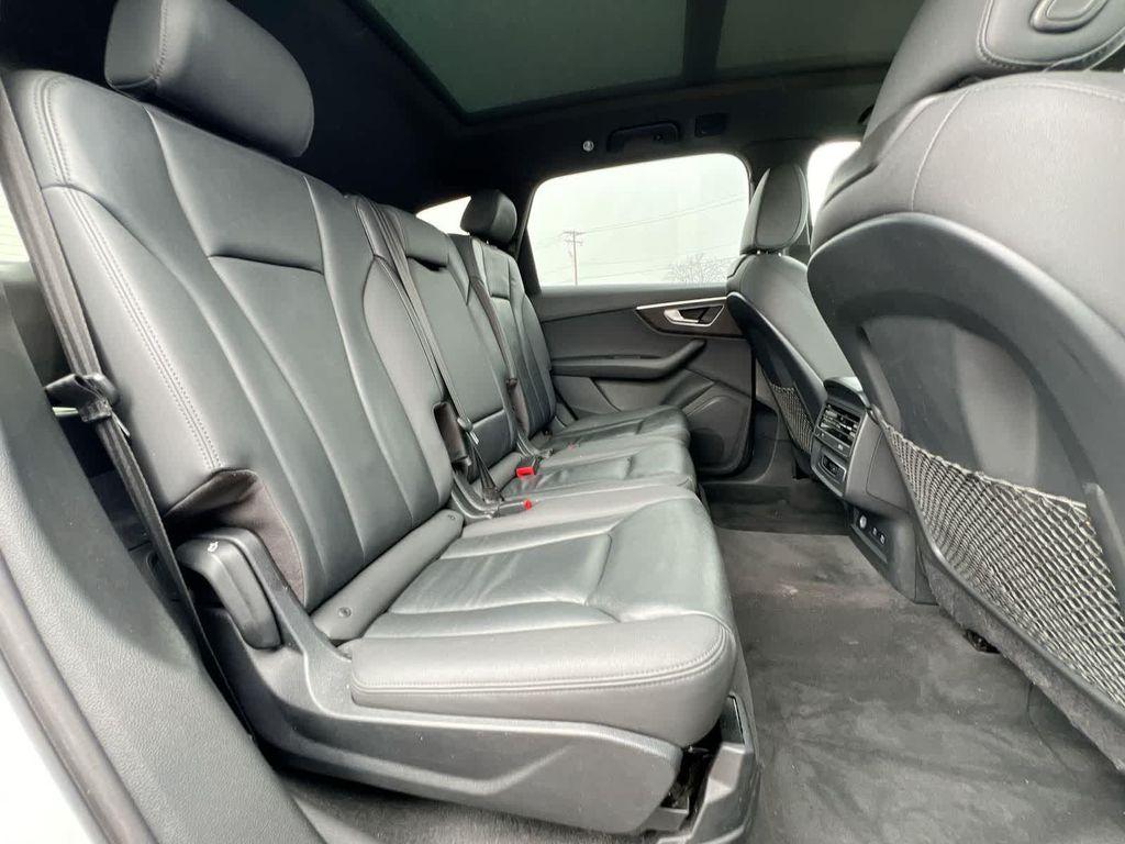 used 2021 Audi Q7 car, priced at $23,699