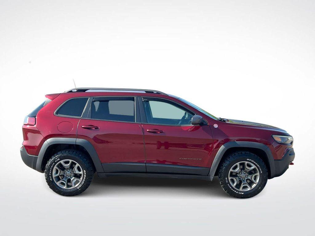 used 2019 Jeep Cherokee car, priced at $17,275