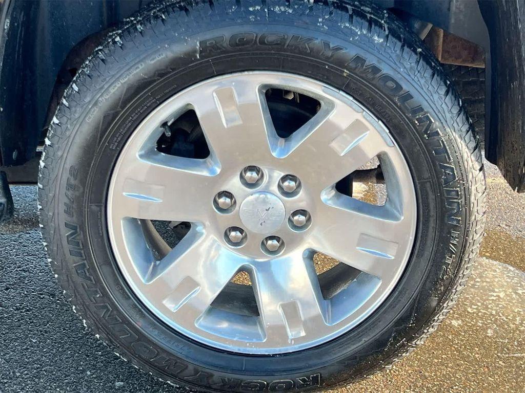 used 2012 GMC Yukon car, priced at $11,695