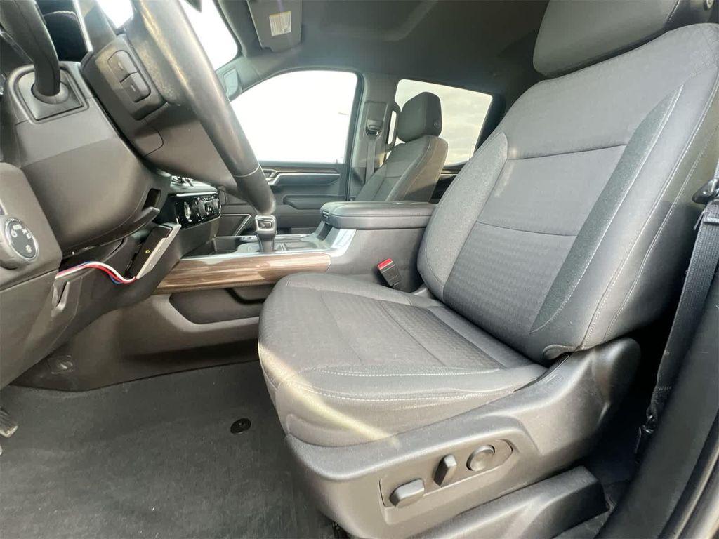 used 2022 Chevrolet Silverado 1500 car, priced at $38,995