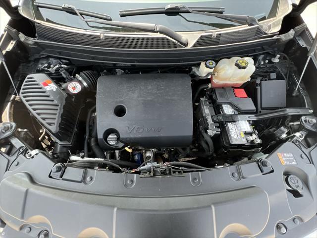 2019 Mosaic Black Metallic Chevrolet Traverse
