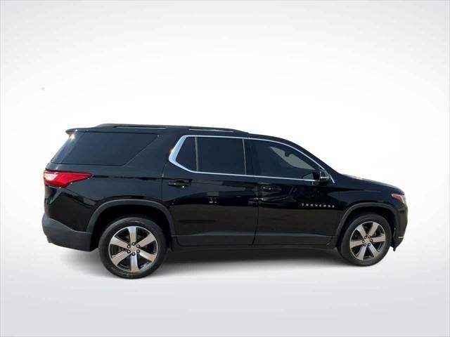 2019 Mosaic Black Metallic Chevrolet Traverse