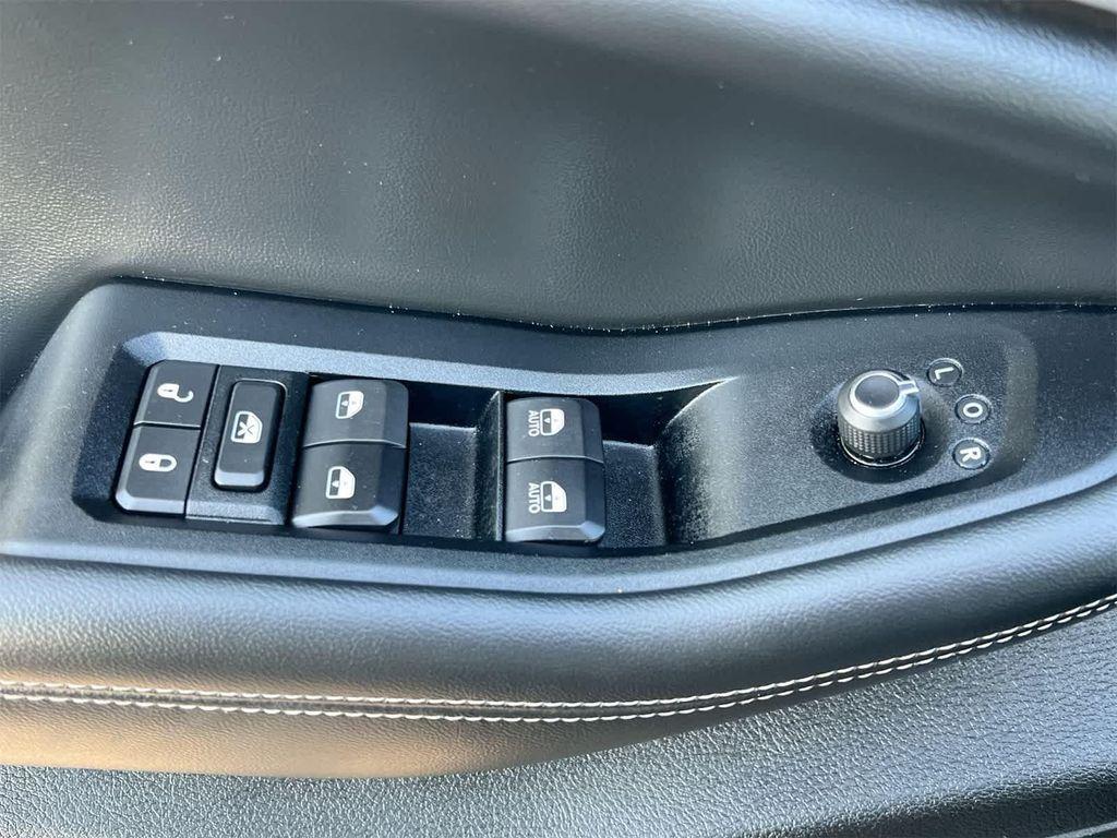 used 2024 Jeep Grand Cherokee car, priced at $33,995