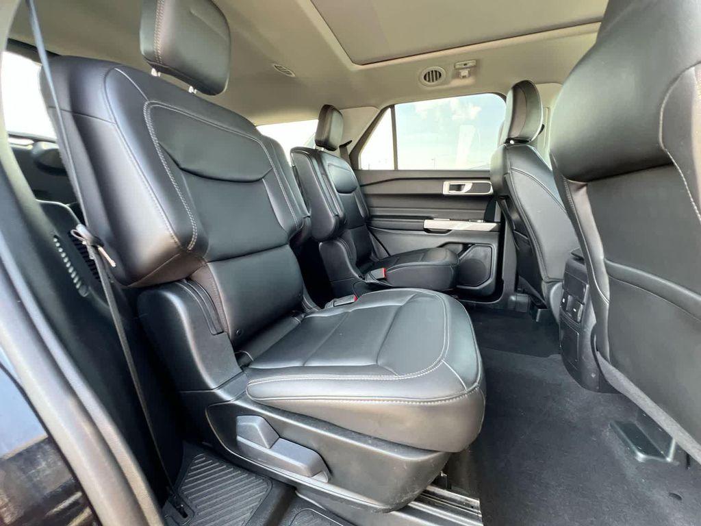 used 2024 Ford Explorer car, priced at $33,995
