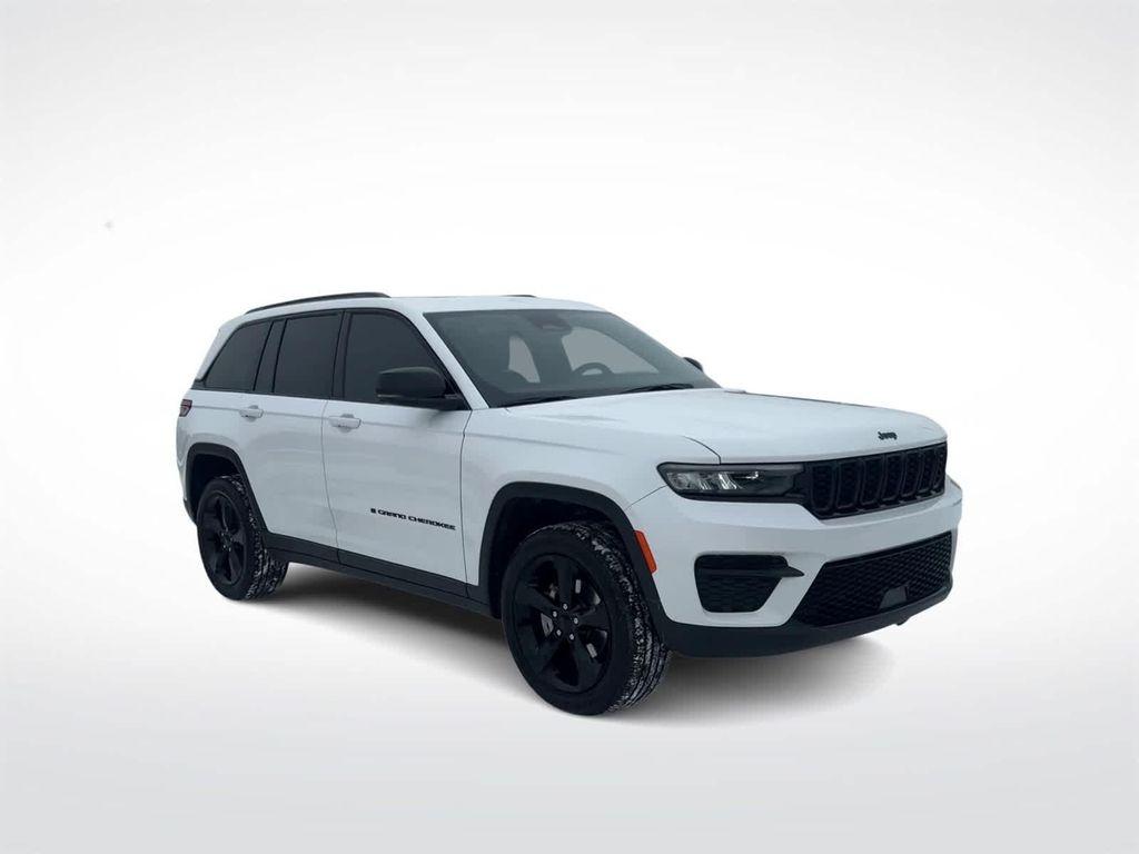 used 2023 Jeep Grand Cherokee car, priced at $28,995