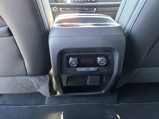 new 2026 Chevrolet Traverse car, priced at $54,623