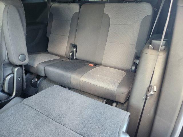 used 2023 Chevrolet Traverse car, priced at $27,292