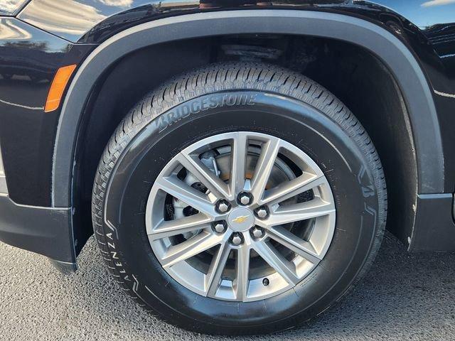 used 2023 Chevrolet Traverse car, priced at $27,292