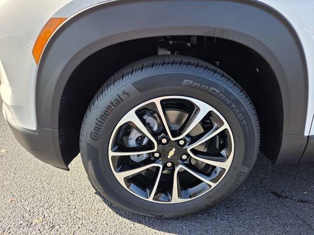 new 2026 Chevrolet TrailBlazer car, priced at $27,924