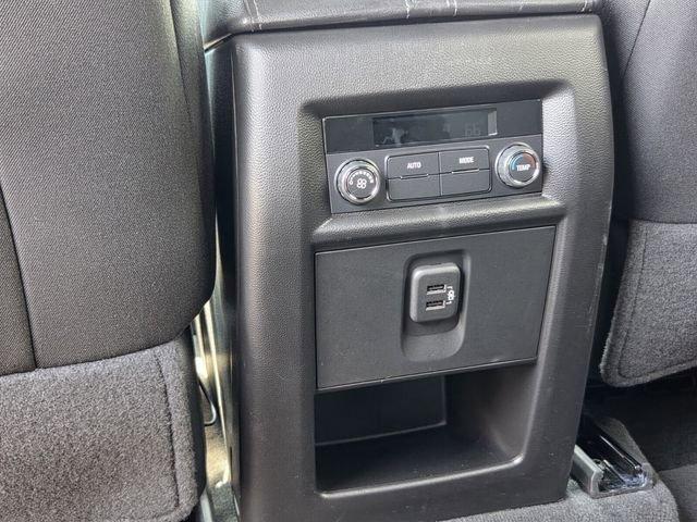 used 2023 Chevrolet Traverse car, priced at $28,292