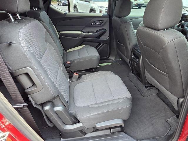 used 2023 Chevrolet Traverse car, priced at $28,292