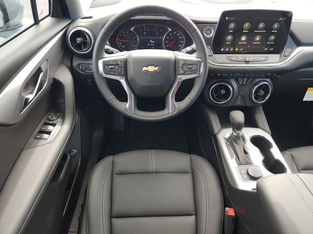 new 2025 Chevrolet Blazer car, priced at $36,044