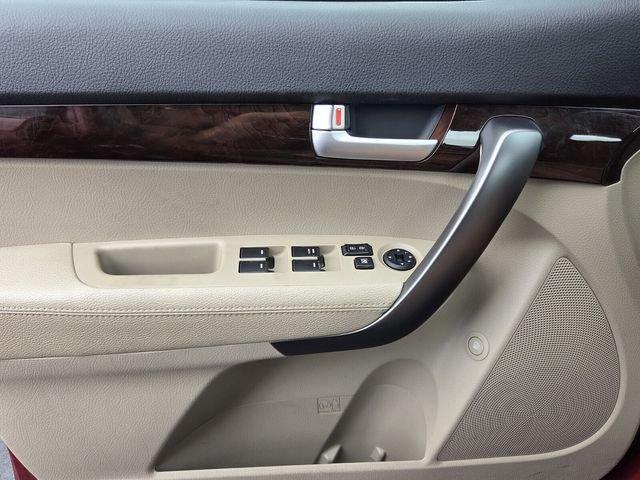 used 2015 Kia Sorento car, priced at $8,492