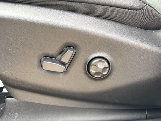 new 2026 Chrysler Pacifica car, priced at $43,428