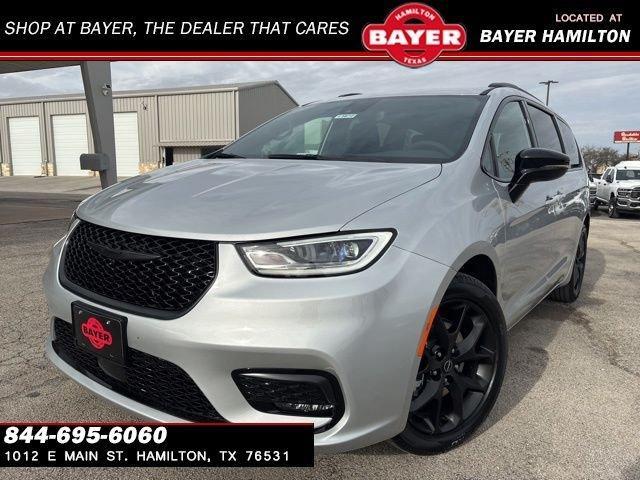 new 2026 Chrysler Pacifica car, priced at $43,428