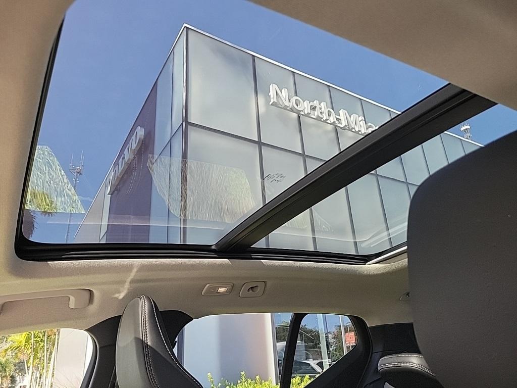 used 2023 Volvo XC40 car, priced at $25,750