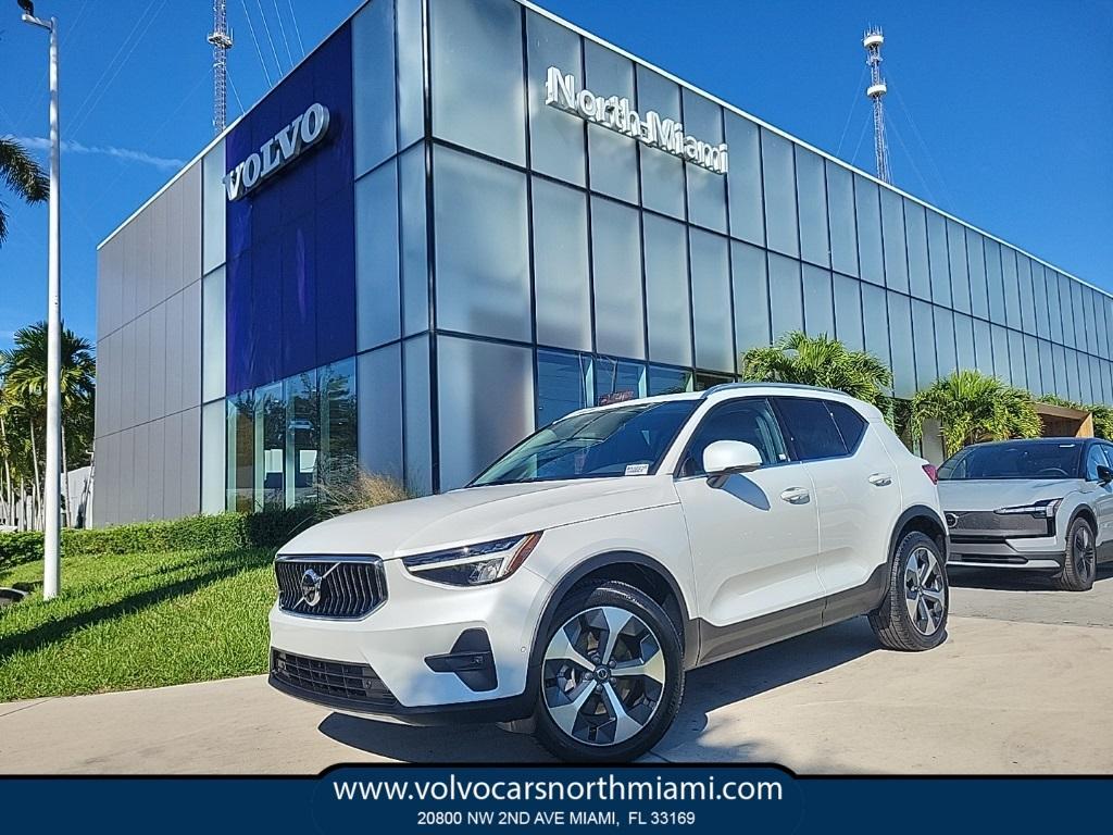 used 2023 Volvo XC40 car, priced at $25,750