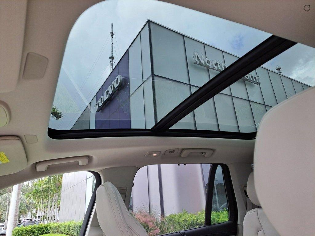 new 2026 Volvo XC90 car, priced at $72,655