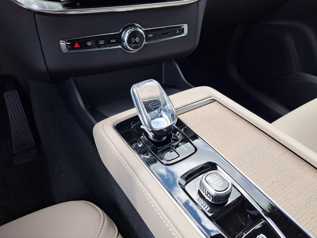 new 2026 Volvo XC90 Plug-In Hybrid car, priced at $80,995