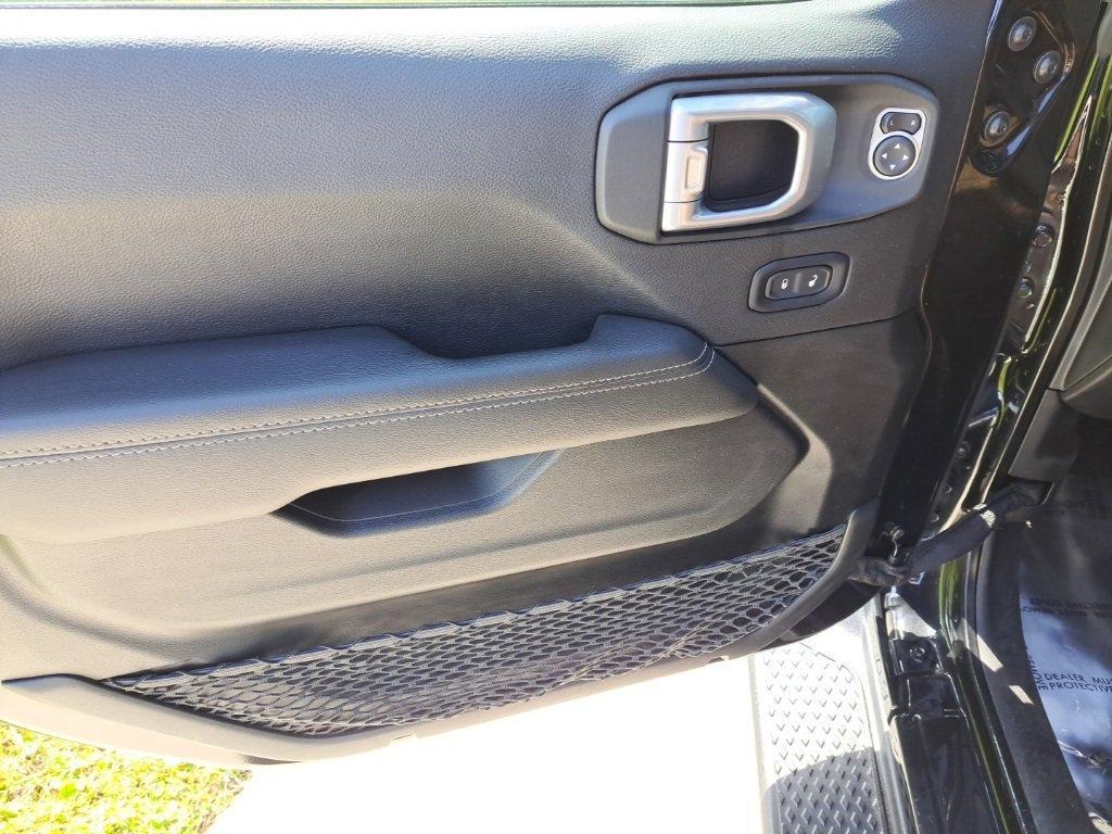 used 2022 Jeep Gladiator car, priced at $24,250