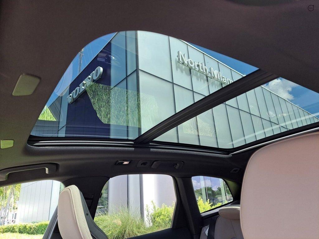 new 2026 Volvo XC60 car, priced at $54,985
