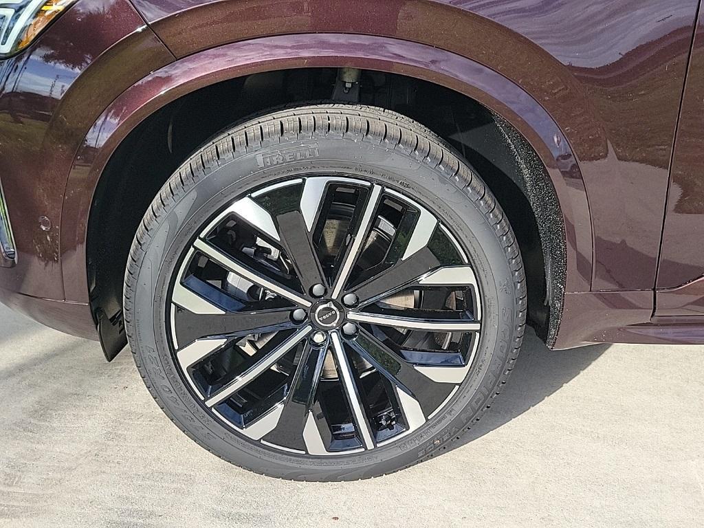 new 2026 Volvo XC90 car, priced at $69,325