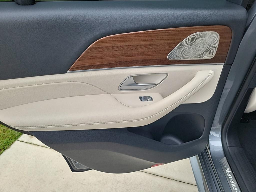 used 2023 Mercedes-Benz GLE 350 car, priced at $42,750