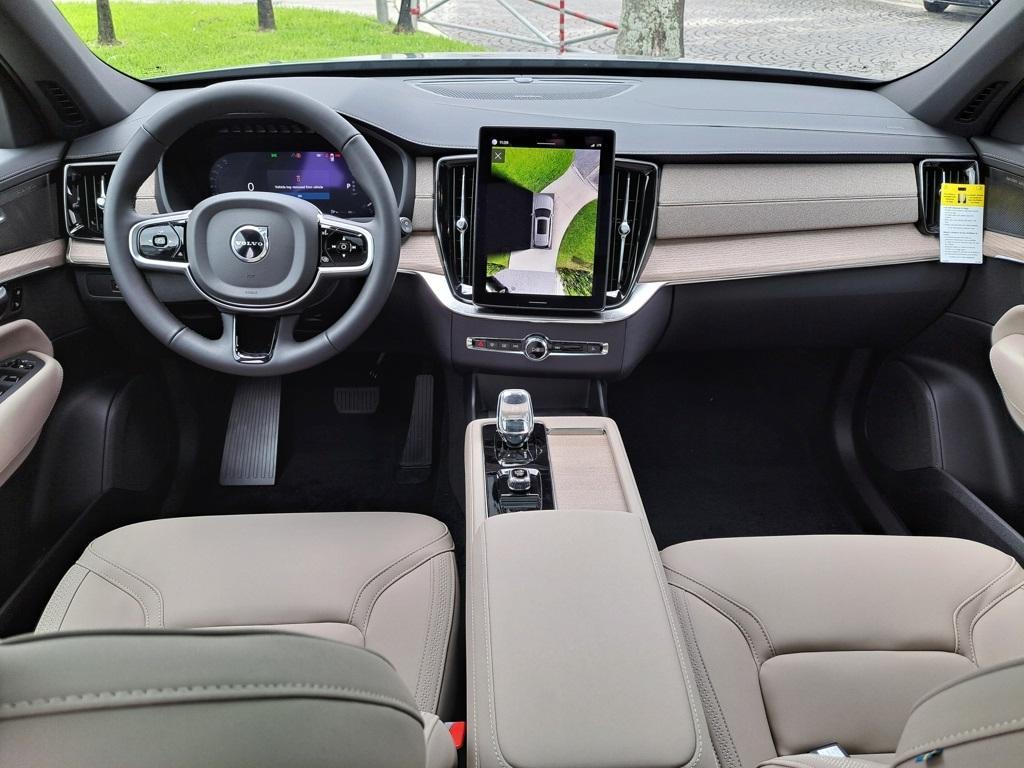new 2026 Volvo XC90 car, priced at $69,325