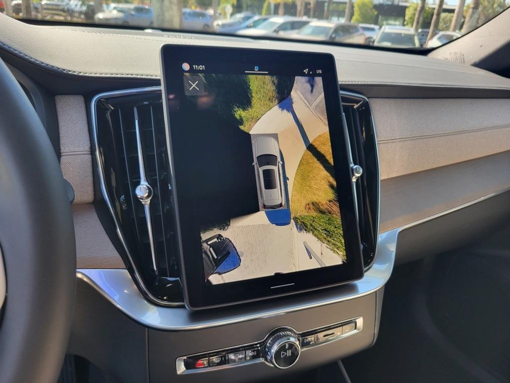 new 2026 Volvo XC90 car, priced at $68,325