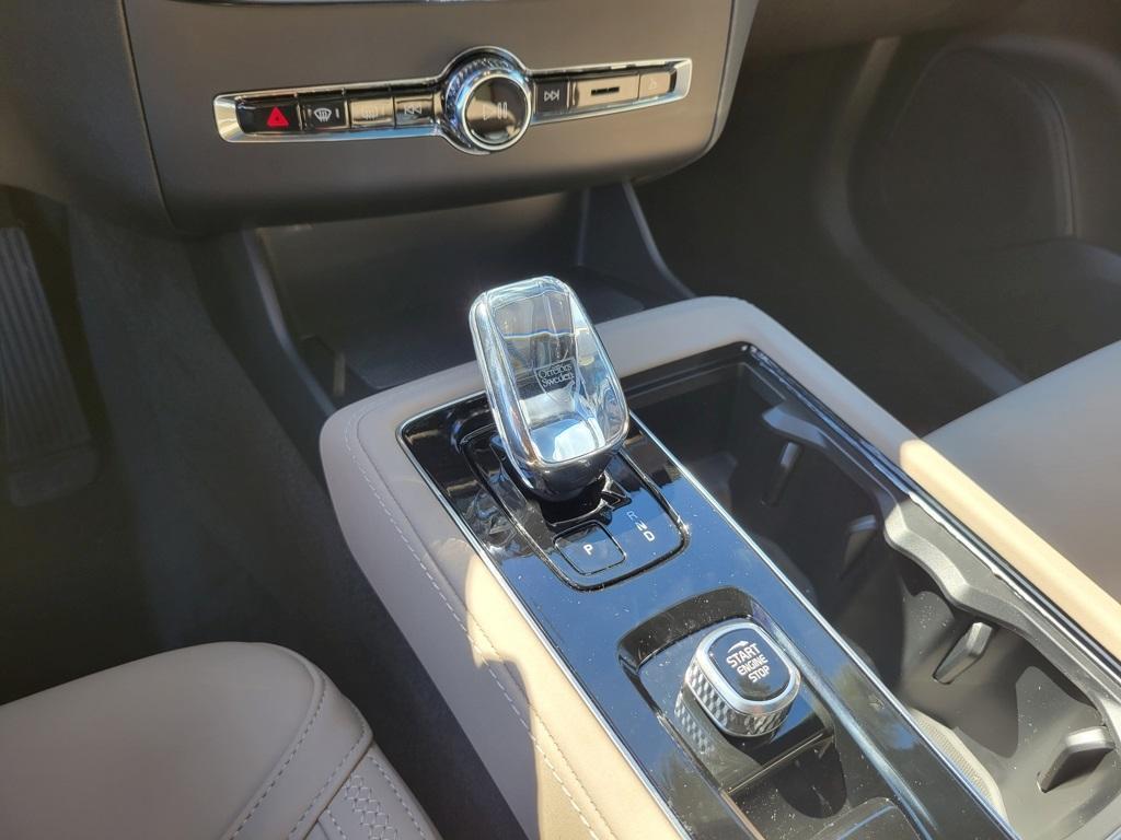 new 2026 Volvo XC90 car, priced at $68,325