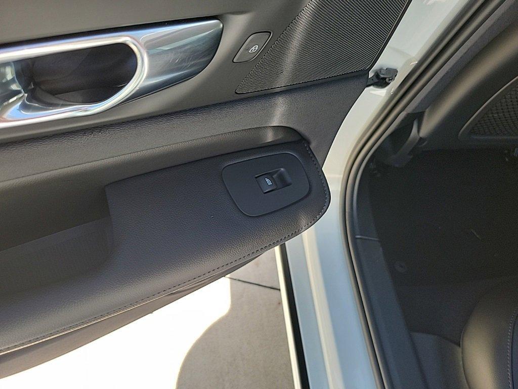 used 2022 Volvo S60 car, priced at $21,900